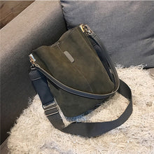 Load image into Gallery viewer, Women large capacity PU Leather Bucket Shoulder Bag....
