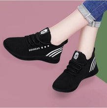 Load image into Gallery viewer, New Women casual Spring Sneakers...
